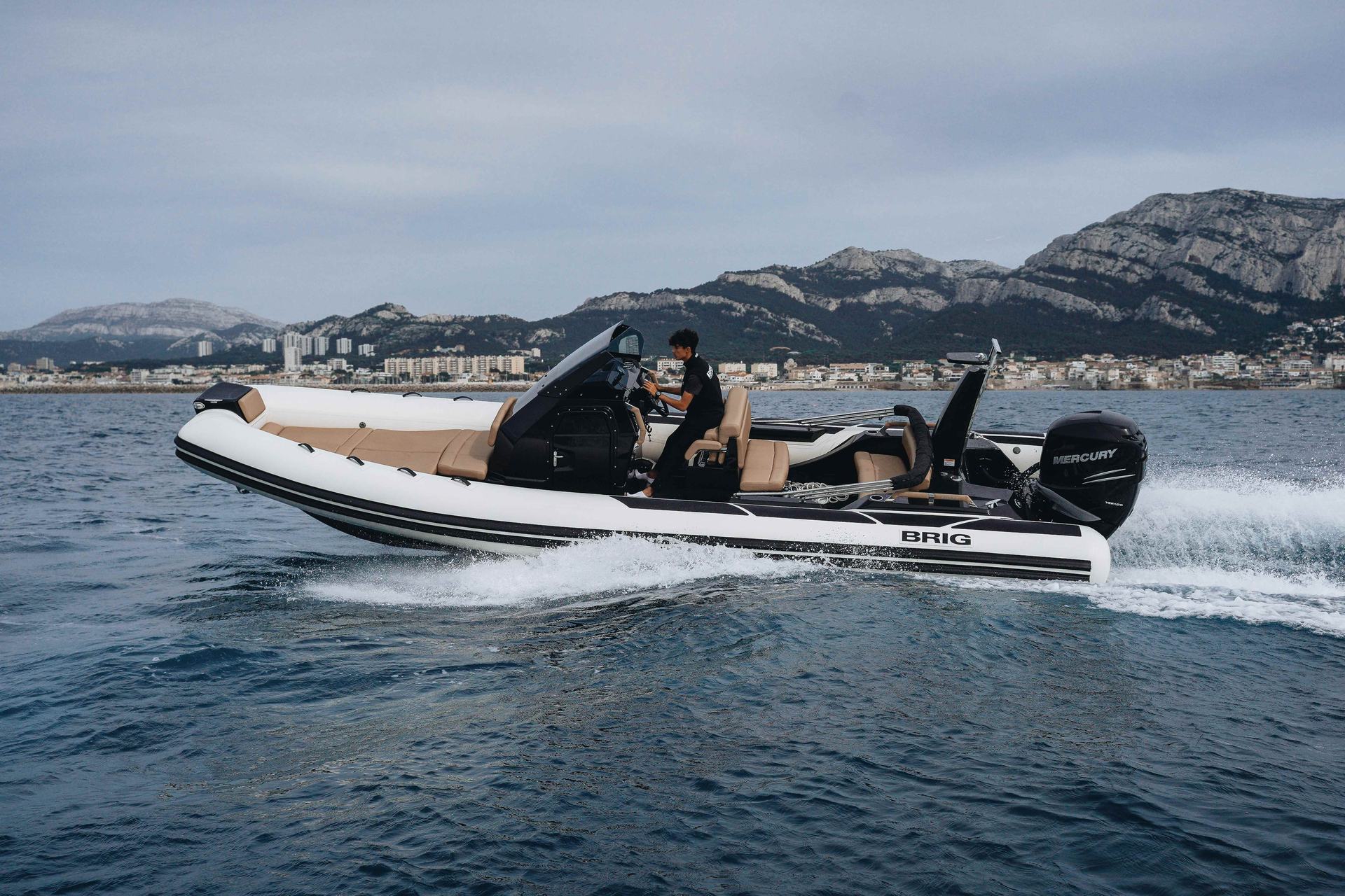 Bateau d'occasion